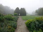 Garten von Great Chalfield Manor, Wiltshire (17.05.2024)