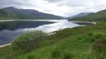 Loch Cluanie, Stausee in den schottischen Highlands, angelegt ab 1950 als Teil des  Glenmoriston Hydroelectric Projects (05.07.2015)