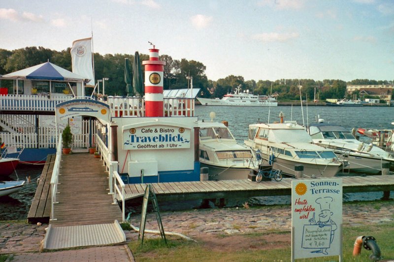 Travemnde, krz vor der Mndung der Trave in die Ostsee, Sommer 2003