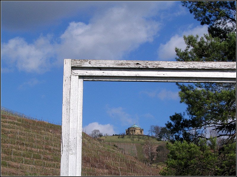 Verschobener Rahmen -

Die Grabkapelle auf dem Württemberg. 

18.03.2008 (G)