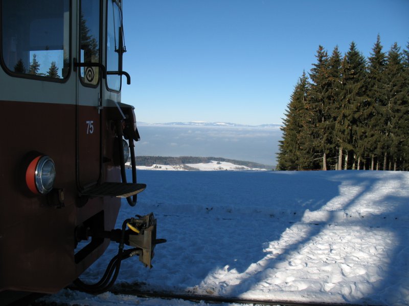 Vom Bahnhof Les Pliades ein Blick gegen Norden ber das Mittelland zum Jura.
(19.12.2007) 