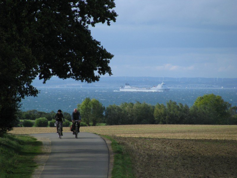 Vor der Kste bei Boltenhagen/Steinbeck, Lbecker Bucht verkehren zahlreiche Fhren, die vom Skandinavienkai aus Lbeck/travemnde kommen, 13.09.2008
