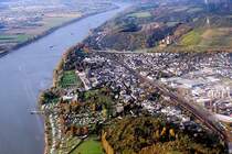 Bad Hnningen am Rhein mit Blickrichtung Norden - Luftaufnahme vom Oktober 2002
