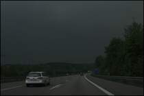 Dunkel wirds... A45 zwischen Dortmund und Westhofener Kreuz. Aufnahme ist nicht bearbeitet deshalb ist es sooo extrem dunkel...(01.05.2009)