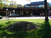 Bad Bellingen im Markgr�flerland,
Thermalbad im Kurpark,
2005