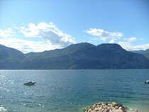 Blick auf die Bergkette am Gardasee (25.07.10)