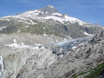 Rhne-Gletscher mit Vorder Grstenhorn, aufgenommen unterhalb des Hotels Belvdre am 11.6.2003 um 8:48 Uhr
