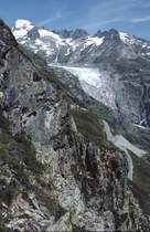 Rhonegletscher mit Galenstock (3586m), aufgenommen von der Grimselpasshhe im Sommer 1981