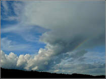 Bemerkenswerte Wolkenformationen am 09.09.2010 �ber Erpeldange. (Hans)