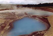 Island, Haukadelur Thermalgebiet am Fu�e des Berg Blesi, (10.06.2004)