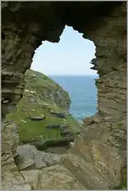 Diese Fels�ffnung an der K�ste zwischen Tintagel und Boscatle nennt ich  Ladies Window .
12. Mai 2011