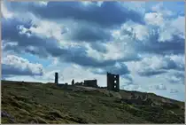 Stumme Zeugen der Vergangenheit; die Ruinen der Erzminen bei St.Agnes.
(13.05.2011)