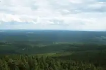 Blick am Pfingstsonntag, dem 12.06.2011, von der Aussichtsplattform in der Skisprungschanze auf dem Wurmberg/Harz �ber den S�dostharz bis zum Kyffh�user, der Hainleite und dem Th�ringer Wald am Horizont.