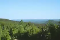 Blick am 30.05.2011 von einem Wanderweg bei Schierke zum Brocken Richtung Ostharz.