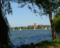 Ratzeburg, Blick �ber den See zum Dom; 01.05.2009
