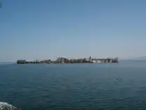 Frauenchiemsee, genannt Fraueninsel, im Chiemsee, mit 15,5ha zweitgr��te Insel, hat ca.300 st�ndige Bewohner, bekannt durch das Kloster und die Wallfahrt, April 2006 