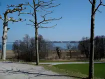 Blick von der Herreninsel zur Fraueninsel im Chiemsee