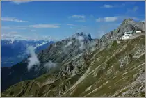 Vom Hafelkar(2200m.�.M) geht steil hinunter ins Tal.
(17.09.2011)
