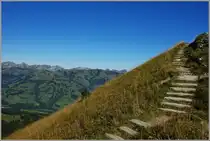 Diese Himmelstreppe findet man im Berner Oberland,auf dem Rinderberg.
(23.09.2011)