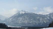 Blick auf einen Berg im Unterinntal am 4.2.2012.