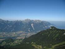 Blick von Berneuse (2045 Meter) ins Rh�netal.
(Juli 2007)
