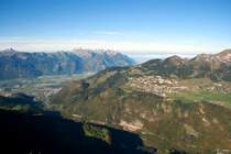 Blick vom Le Chamossaire �ber Leysin ins Chablais und zum Genfersee; 19.10.2013