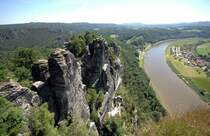 Aussicht auf die Elbe vom Nationalpark Sächsische Schweiz.

Aufnahmedatum: 7. Juni 2014.