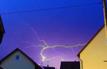Gewitter am Abend des 22.7.2015 über Bischwind a.R. mit heftigen Blitzen