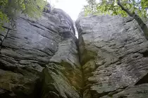 Felsen im Berdorf Wanterbaach Climbing Site in der Kleinen Luxemburger Schweiz (La Petite Suisse). Aufnahme: August 2007.