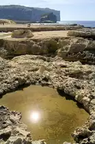 Die Felsformationen am Dwejra Point auf der Insel Gozo wurden vor mehreren Millionen Jahren gebildet. Aufnahme: Oktober 2006.