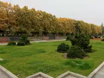 Teile des Parks des Sowjetische Ehrenmal in der Schönholzer Heide in Berlin-Pankow gesehen am 07. Oktober 2015. (Neu Bearbeitet) 