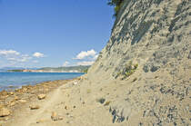 Steilküste westlich von Izola. Aufnahme: 28. Juli 2016.