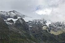Berge im Nationalpark Hohe Tauern in Österreich von der Großglockner Hochalpenstraße aus gesehen. Aufnahme: 6. August 2016.