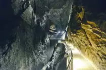 Die Höhlen von Škocjan in Slowenien zählen als bedeutendste unterirdische Erscheinung in der Karstlandschaft Kras und in Slowenien zu den bedeutendsten Höhlen der Welt. Der Reka-Fluss verschwindet unter einer Felswand, oberhalb deren das Dorf Škocjan liegt, nach dem die Höhlen (Škocjanske jame) benannt wurden. Aufnahme: 28. Juli 2016.