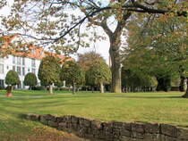 Das ist  die Parkanlage der Villa Heine in Halberstadt am 02. November 2017. Benannt nach dem Entwickler Friedrich Heine der Halbestädter Würstchen im Jahre 1883.