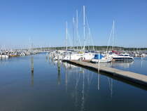 Am Yachthafen von Björlanda, Västra Götalands län (30.05.2018)