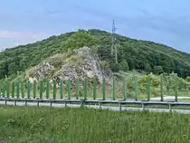 Blick vom Haltepunkt Schelklingen-Schmiechen am 15. Mai 2022 bei warten auf den letzten Zug des Tages.