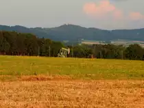  Einzelkämpfer , bzw. Öl-,Tiefpumpe im Innviertel auf den Feldern/Wiesen nächst Hohenzell; 230708