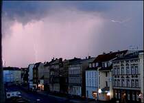 Blitze �ber der Frankenvorstadt in Stralsund.  (am 19.06.06)