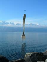 Eine Gabel im Genfersee. Einmalig!
(keine Fotomontage!!)