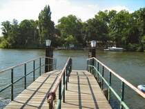 Blick vom F�hranleger zur Pfaueninsel
BERLIN 2007