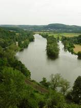Blick vom Berger-Denkmal Hohenstein aufs Ruhrtal. Witten, 05.07.2008