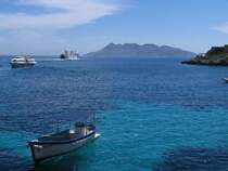 Hafen in Levanzo (Egadische Inseln) bei Sizilien am 30-5-2008.