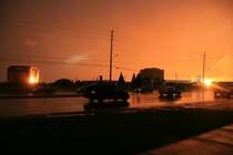  Doppelter Sonenuntetgang  �ber der Hurontario road in Mississauga ON; 14.08.2008