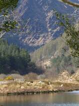 Blick vom Park der Kapelle �ber den See