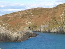 Kurz hinter Baltimore endet die Stra�e auf einem kleinen Parkplatz. Von hier aus kommt man zur Steilk�ste.