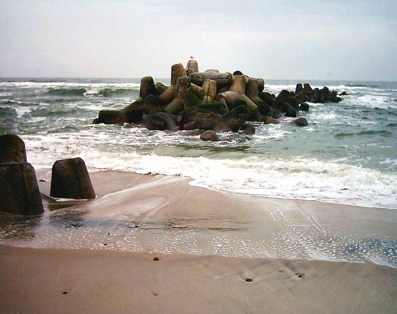 Wellenbrecher am Strand von Hrnum, Sylt 2003