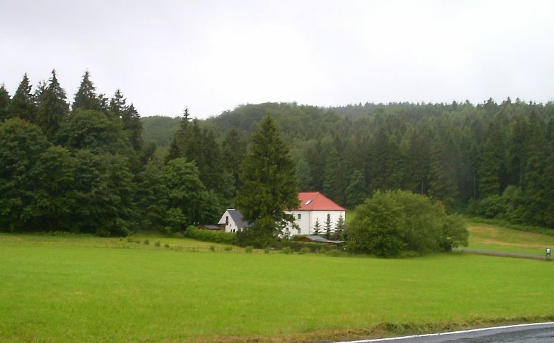 Zollhaus Jonsdorf - von deutscher Seite aus gesehen, Zittauer Gebirge im Sommer 2004